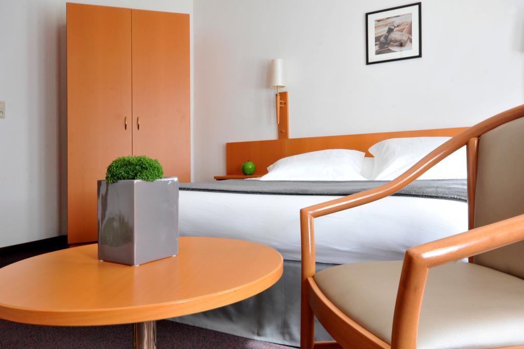 Hotel Du Perron ティユー 部屋 写真